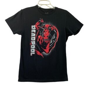 Marvel Deadpool T Shirt Adult Small Black Graphic Short Sleeve Supervillan Tee‎
